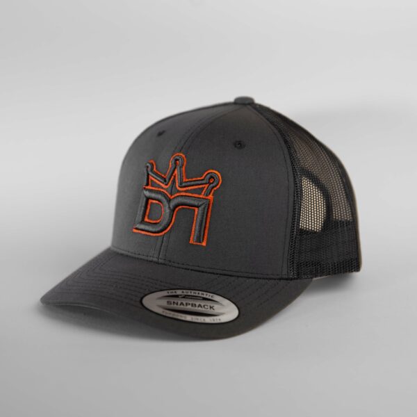 DM performance store - cappellino antracite con rete e logo DM ricamato